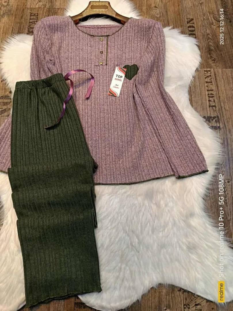 بيجامة نسائية القلب