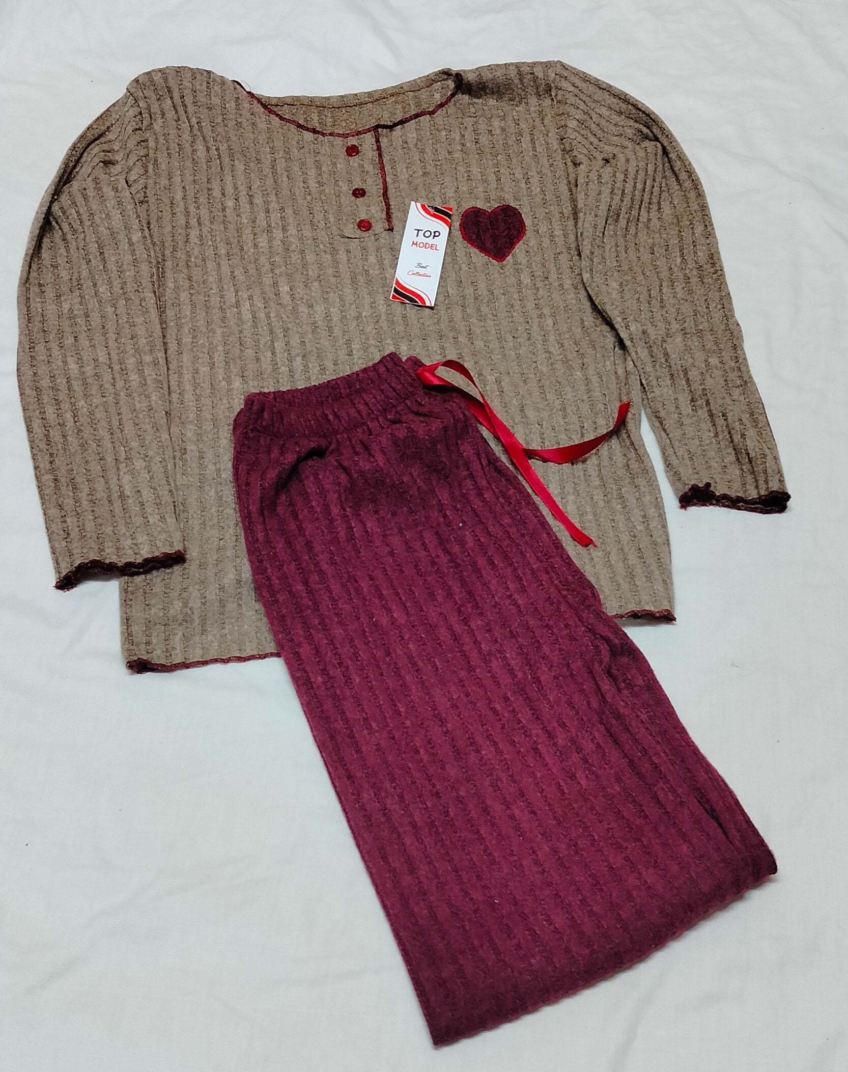 بيجامة نسائية القلب