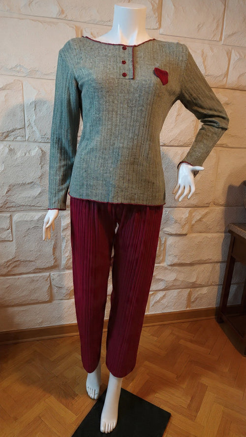 بيجامة نسائية القلب